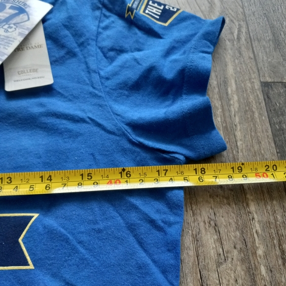 Norte Dame Fighting Irish "Rise Above Ourselves" 2016 T-Shirt - Picture 7 of 8